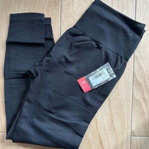 NWT Oiselle Seamless leggings